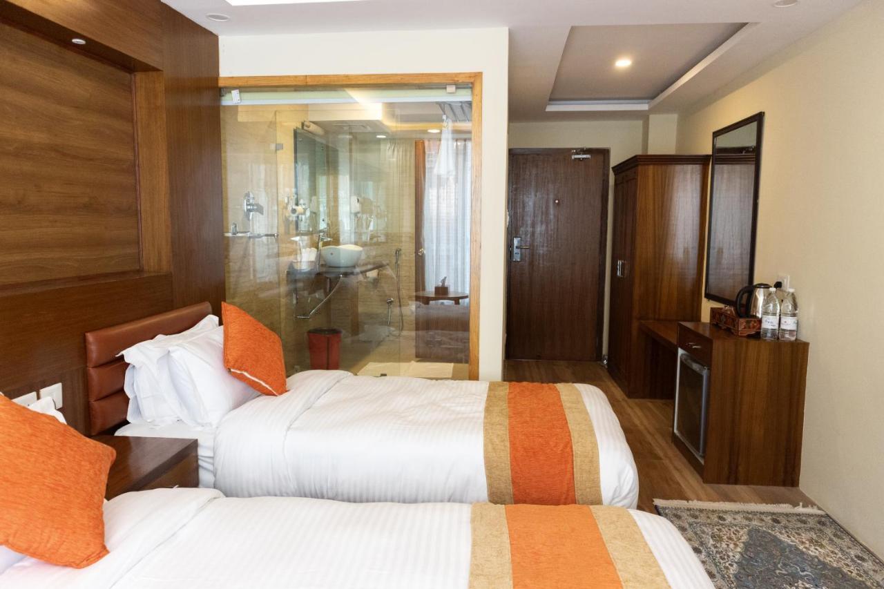 Hotel Yakroo Manang Kathmandu Ngoại thất bức ảnh