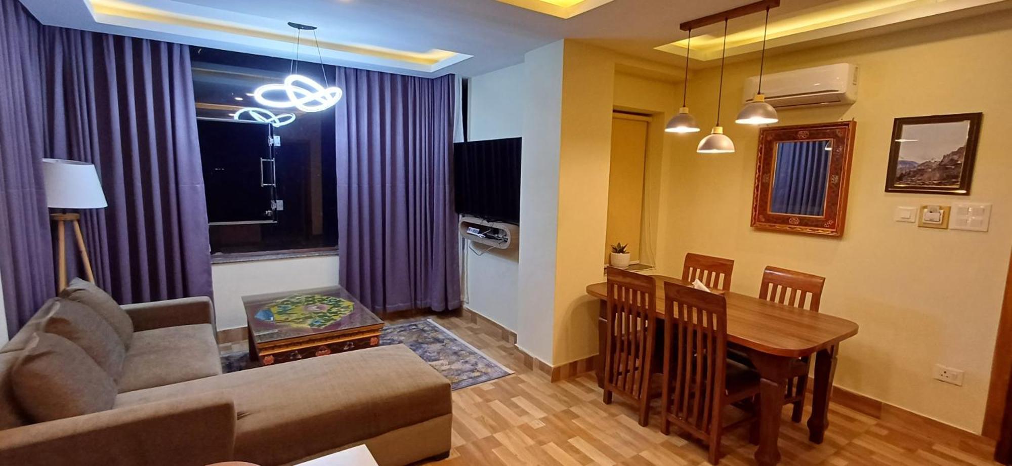 Hotel Yakroo Manang Kathmandu Ngoại thất bức ảnh