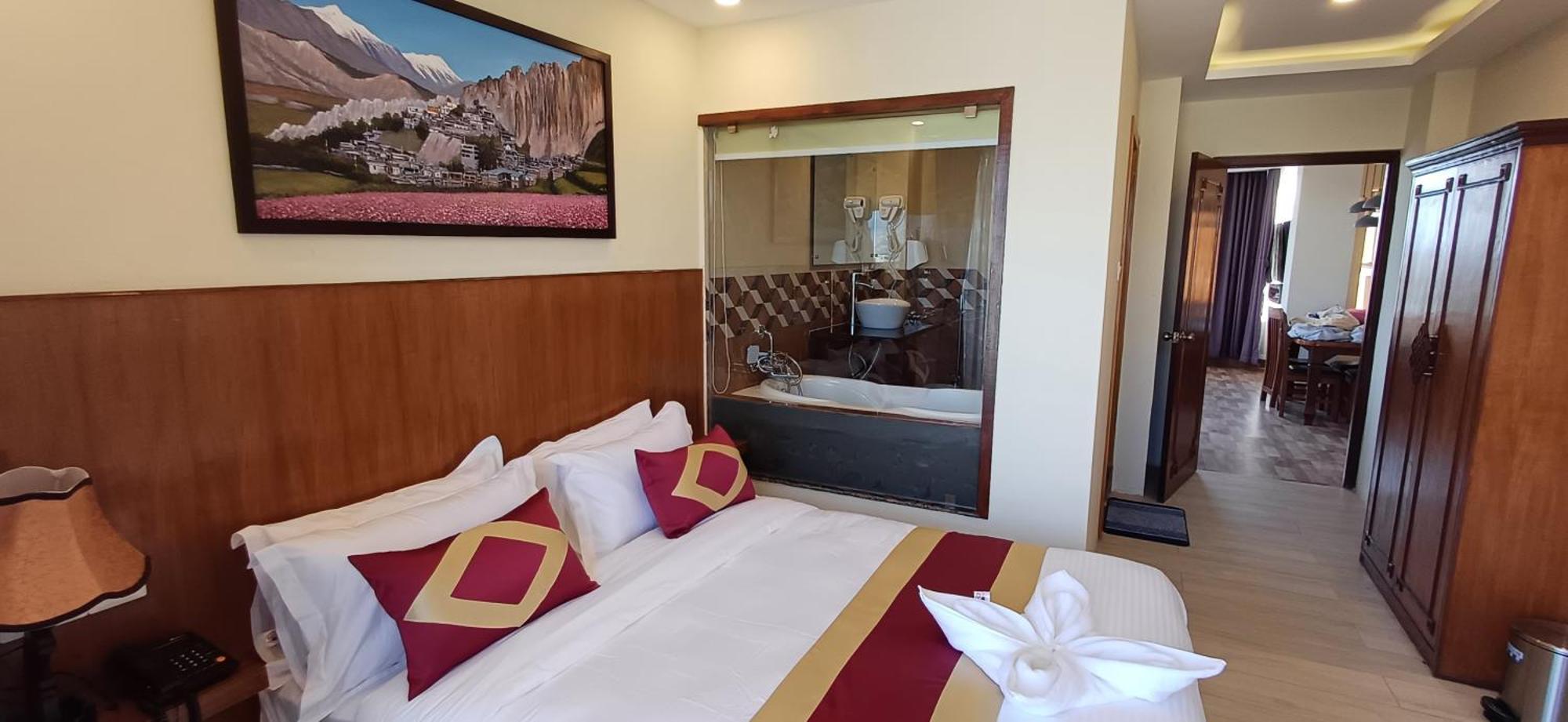 Hotel Yakroo Manang Kathmandu Ngoại thất bức ảnh
