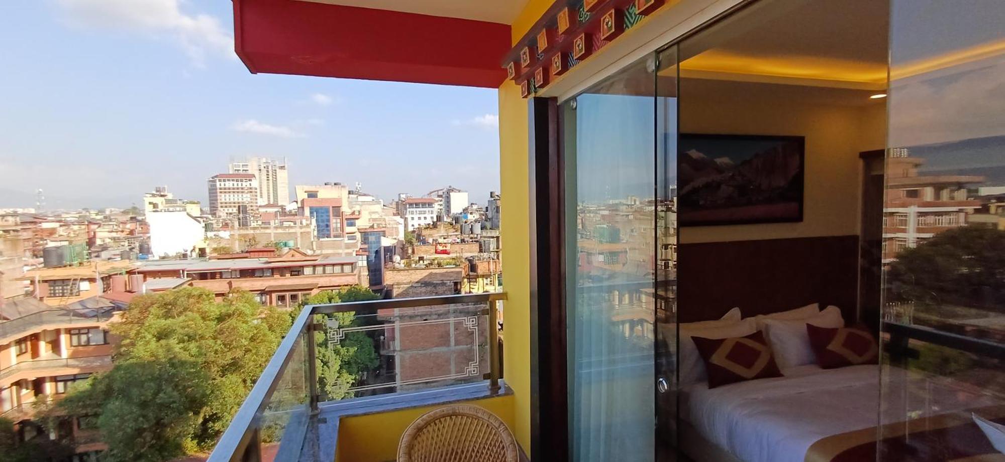 Hotel Yakroo Manang Kathmandu Ngoại thất bức ảnh