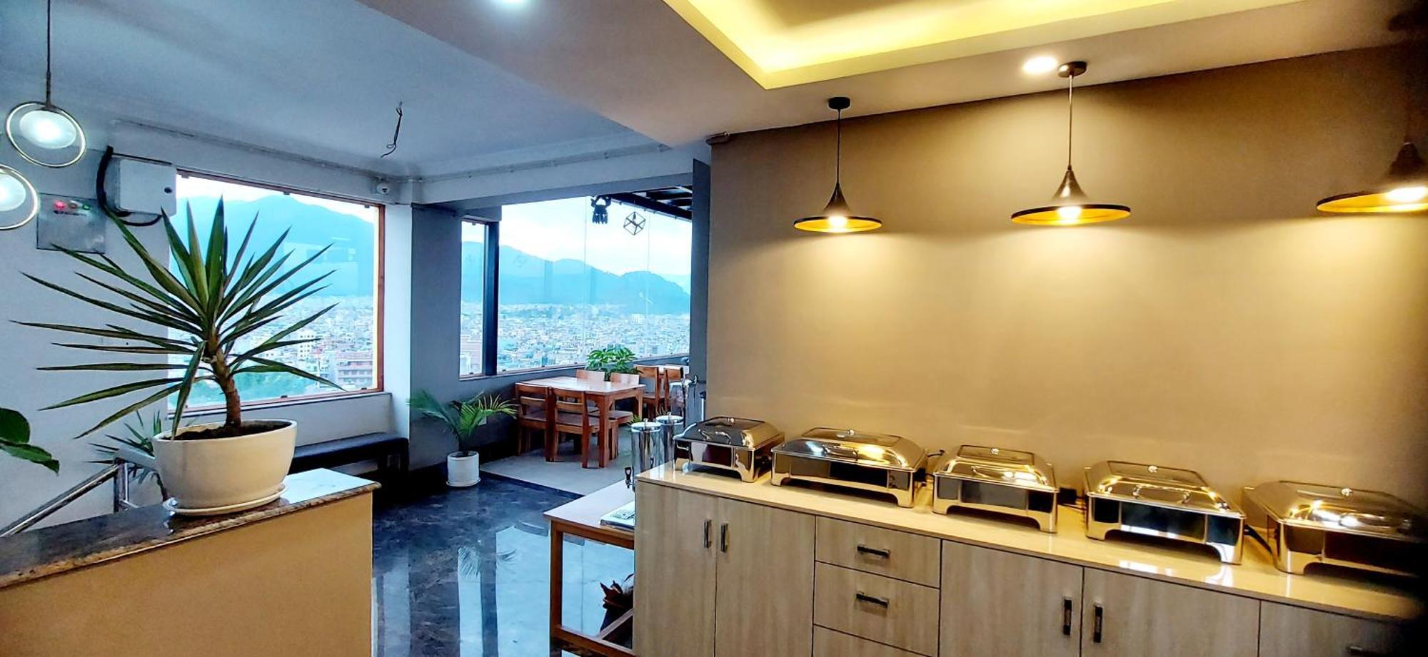 Hotel Yakroo Manang Kathmandu Ngoại thất bức ảnh