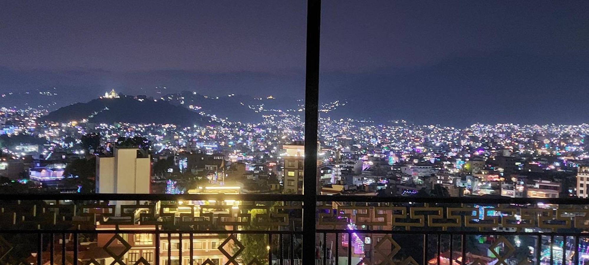 Hotel Yakroo Manang Kathmandu Ngoại thất bức ảnh