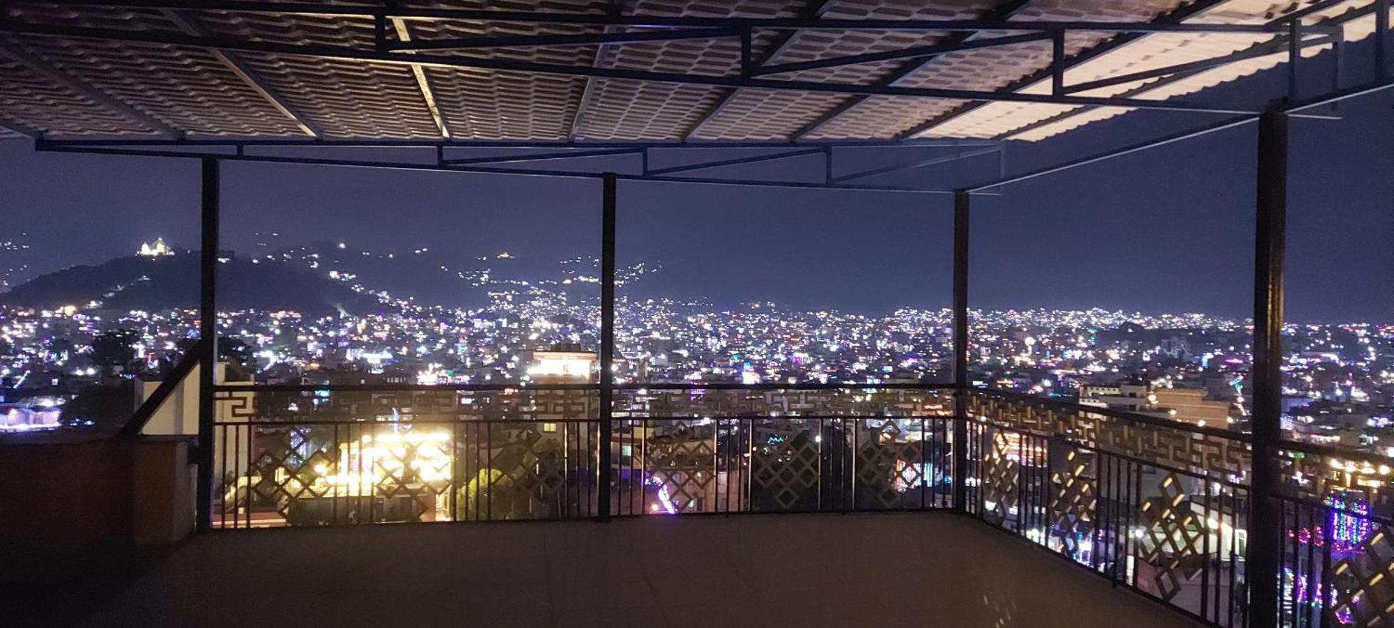 Hotel Yakroo Manang Kathmandu Ngoại thất bức ảnh