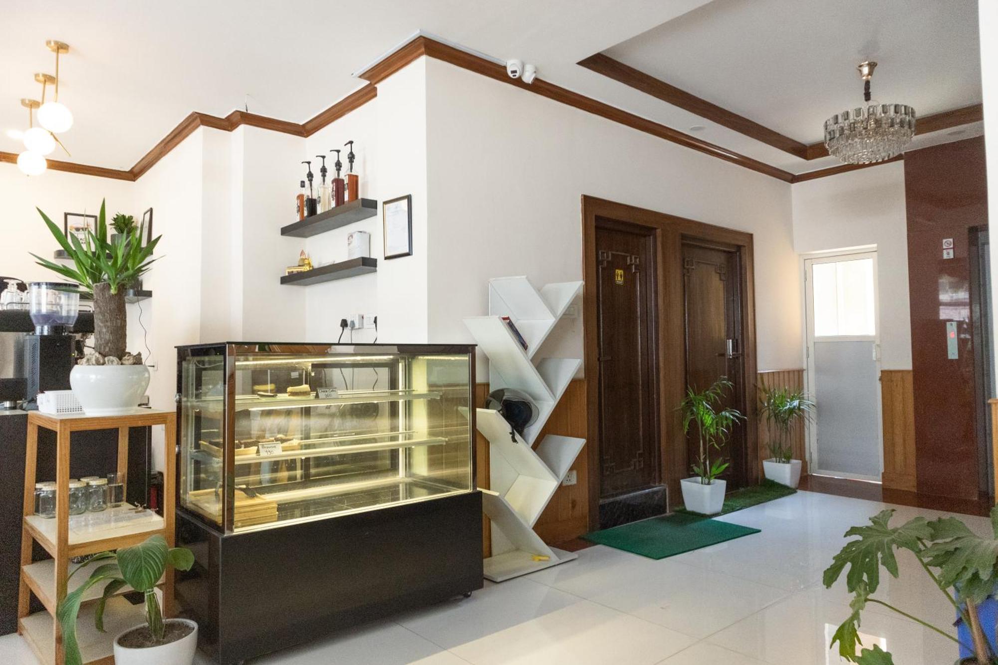 Hotel Yakroo Manang Kathmandu Ngoại thất bức ảnh