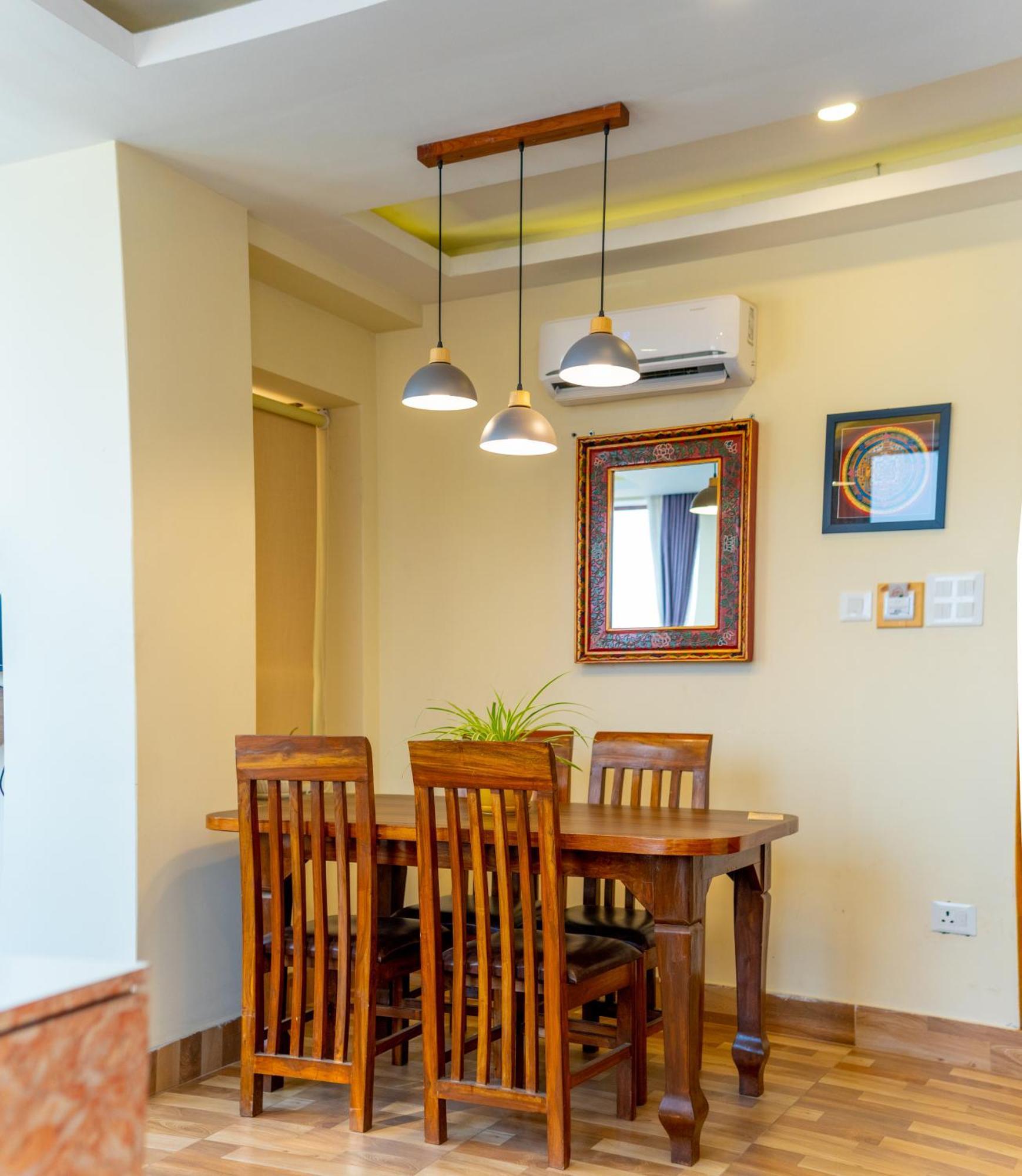 Hotel Yakroo Manang Kathmandu Ngoại thất bức ảnh
